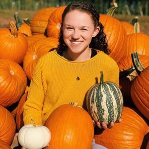 Meet your Posher, Julia